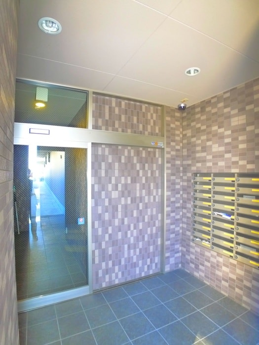 エントランス部分 アンジュフロ－リア