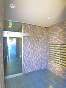 エントランス部分 アンジュフロ－リア