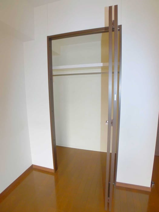 収納 アンジュフロ－リア