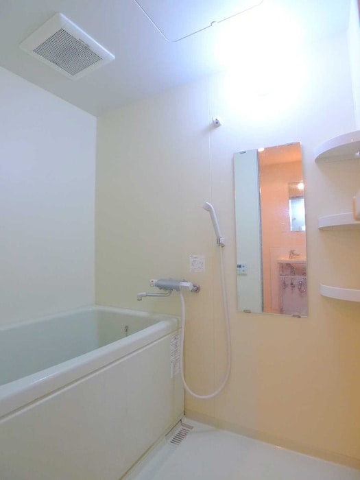 バス／シャワールーム等 アンジュフロ－リア