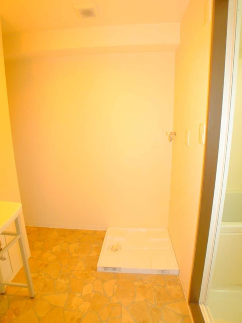 洗濯機置場 アンジュフロ－リア