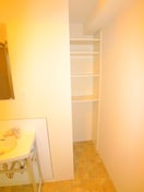 収納 アンジュフロ－リア