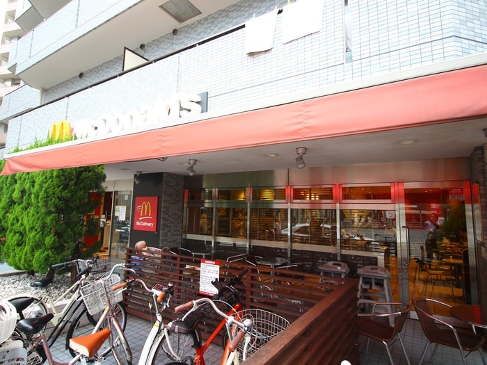 マクドナルド(ファストフード)まで724m ハイツスガノ