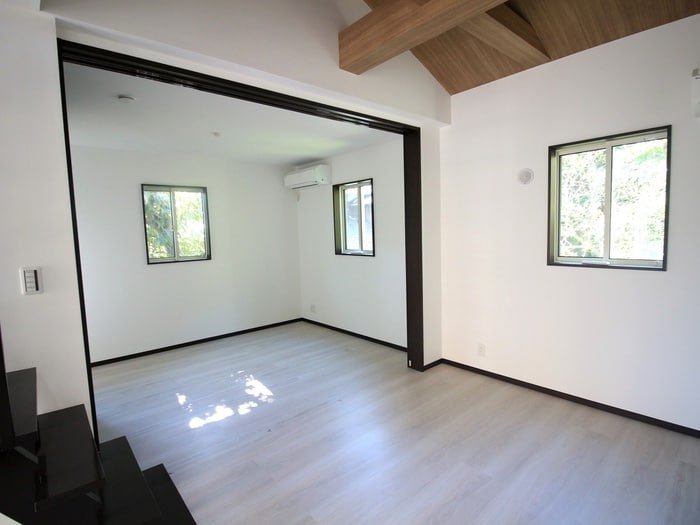 居室 葉山ガレージハウス