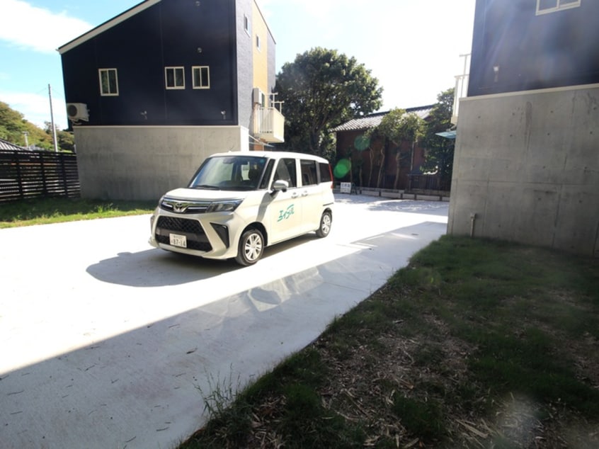 駐車場 葉山ガレージハウス