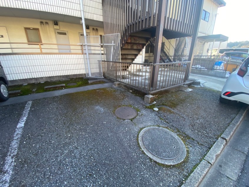 駐車場 シャンポ－ル