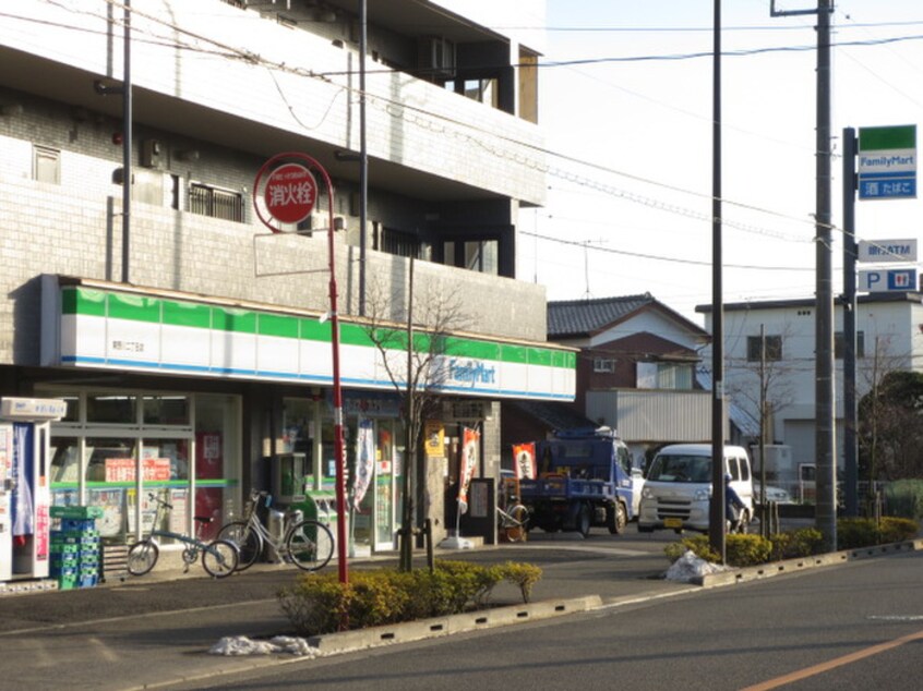 ファミリーマート(コンビニ)まで107m 大橋荘