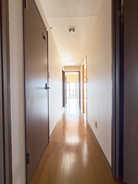 廊下 ピエ－ル草加