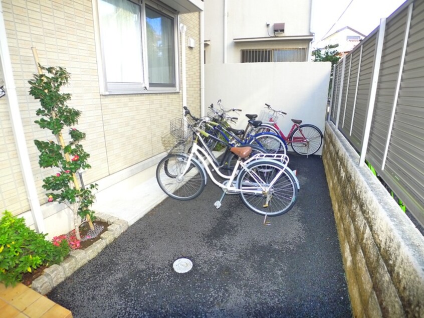 駐輪場 クレ－ルⅢ