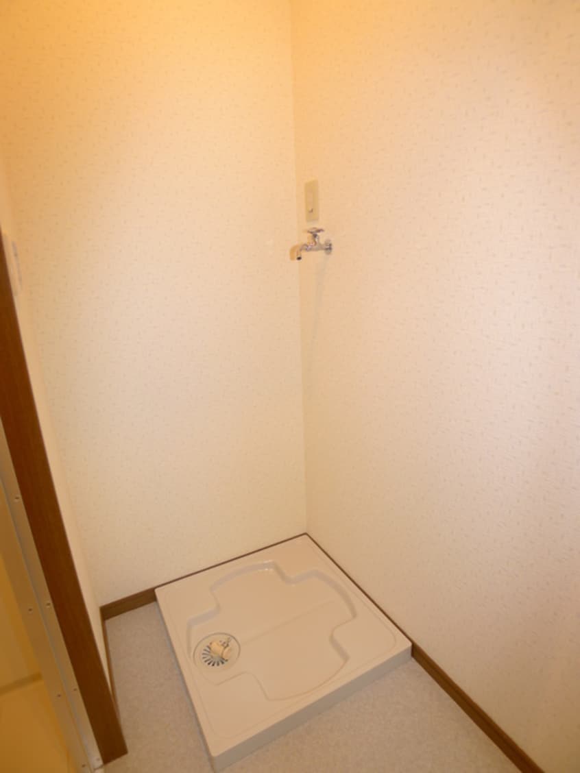 洗濯機置場 ｱﾝﾌﾟﾙｰﾙﾌｪｰﾙｸﾚｱｼｵ