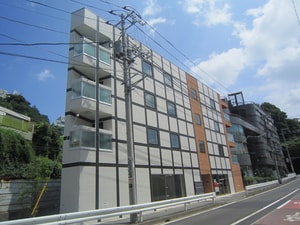 b CASA R