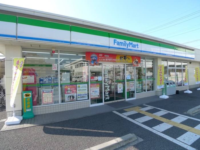ファミリーマート(コンビニ)まで160m ヴィラシャルマン