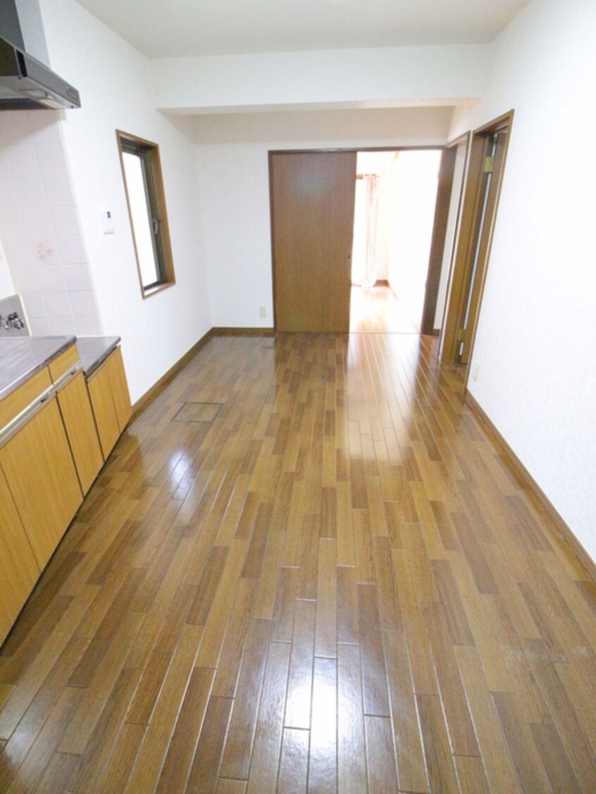 キッチン ＳＵＮＨＩＬＬＳ　ＷＡＲＡＢＩ