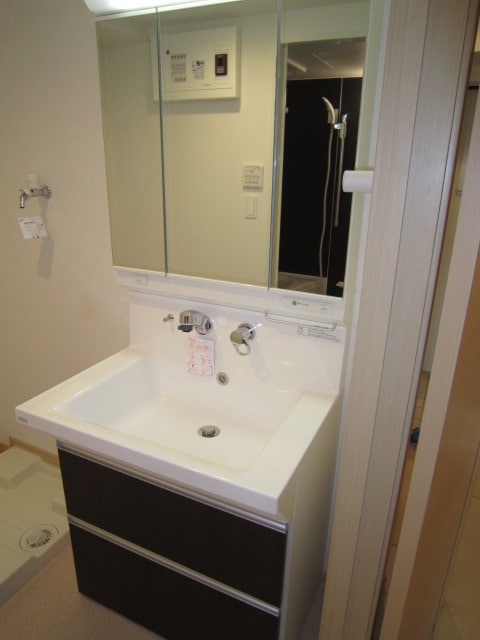 洗面 ファミリアレア－レ