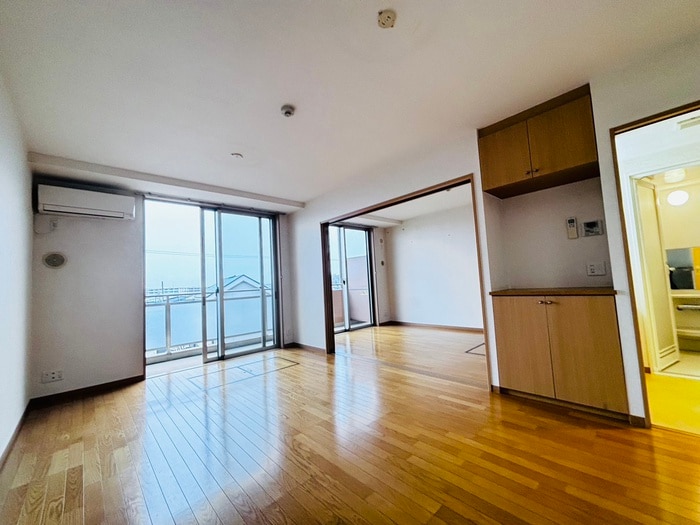 居室 シェ・レザンジュ