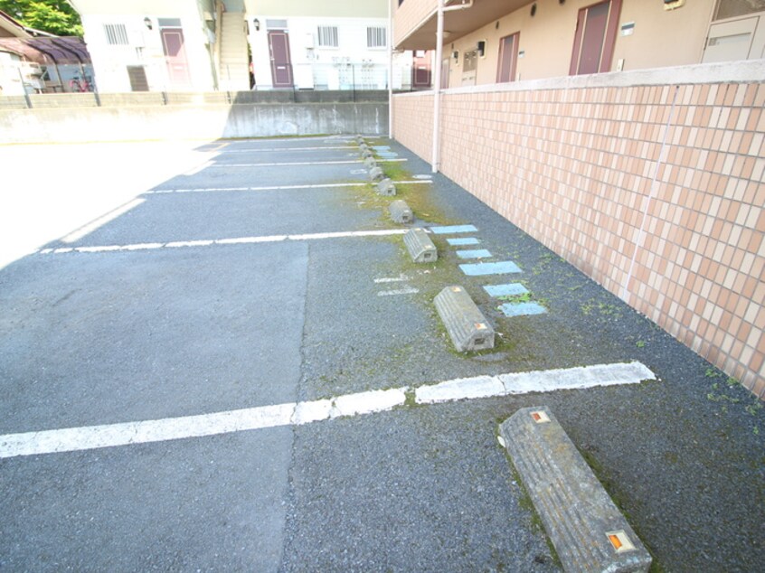 駐車場 フォレスタヒルズ
