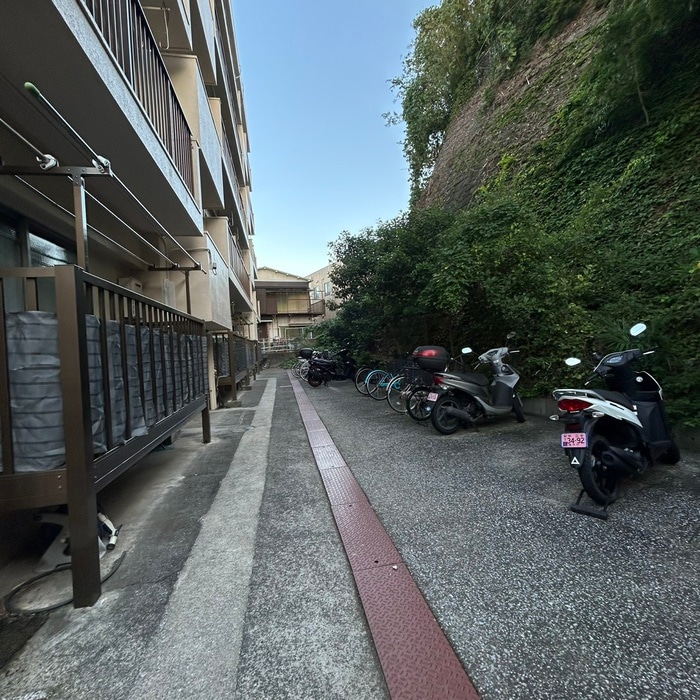 駐輪場 蒔田マンション(５０３)