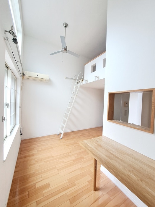 居室 プリマ十弐番館