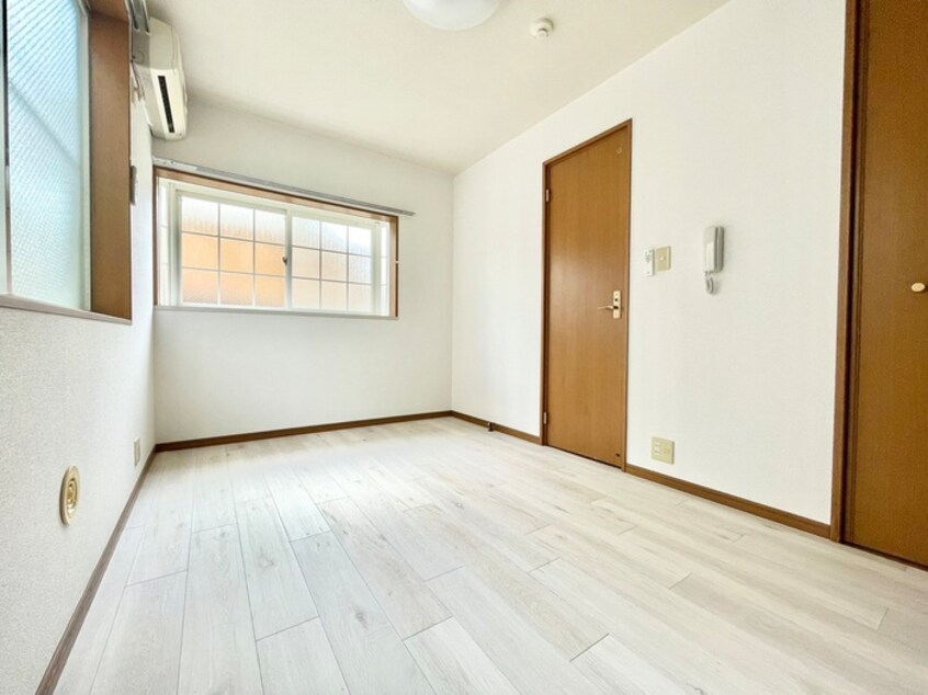 居室 オークルホンダ