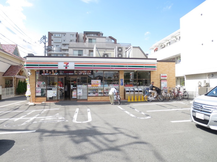 セブンイレブン調布布田4丁目店(コンビニ)まで198m オークルホンダ