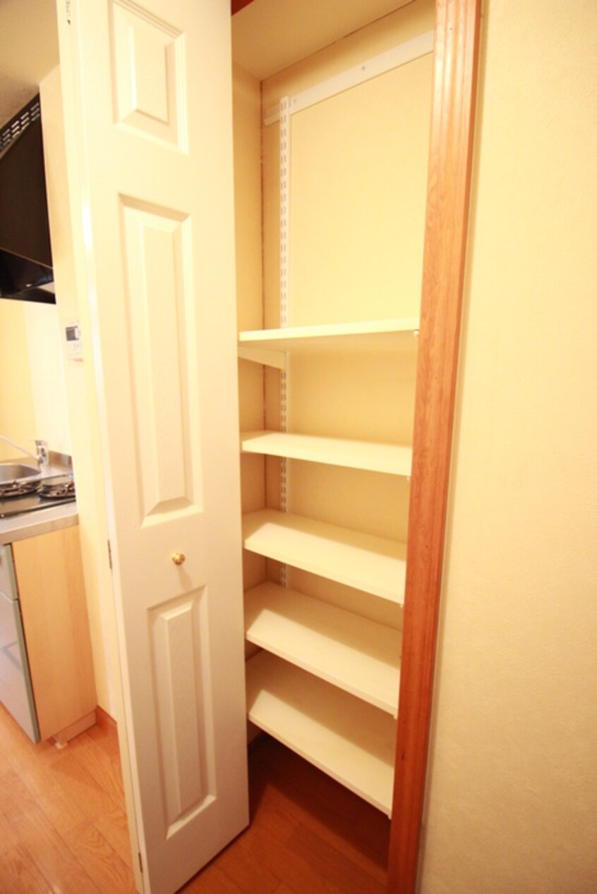 靴箱 ﾘﾊﾞﾃｨ-松ヶ丘