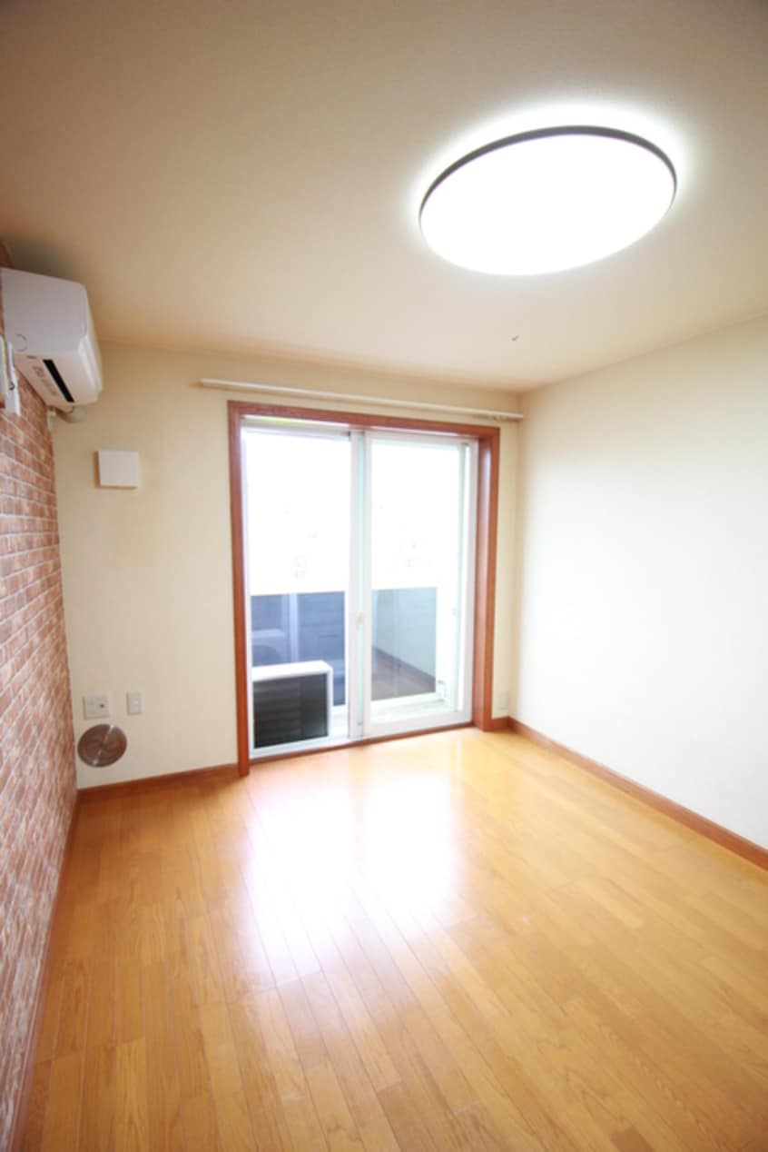 居室 ﾘﾊﾞﾃｨ-松ヶ丘