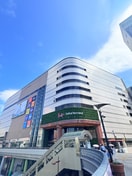 ララテラス(ショッピングセンター/アウトレットモール)まで300m ﾌｸﾛｸ.ﾊｲ.ﾏﾝｼｮﾝ3号館