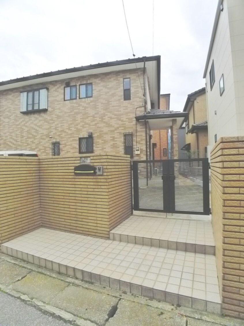 エントランス部分 鈴木様邸