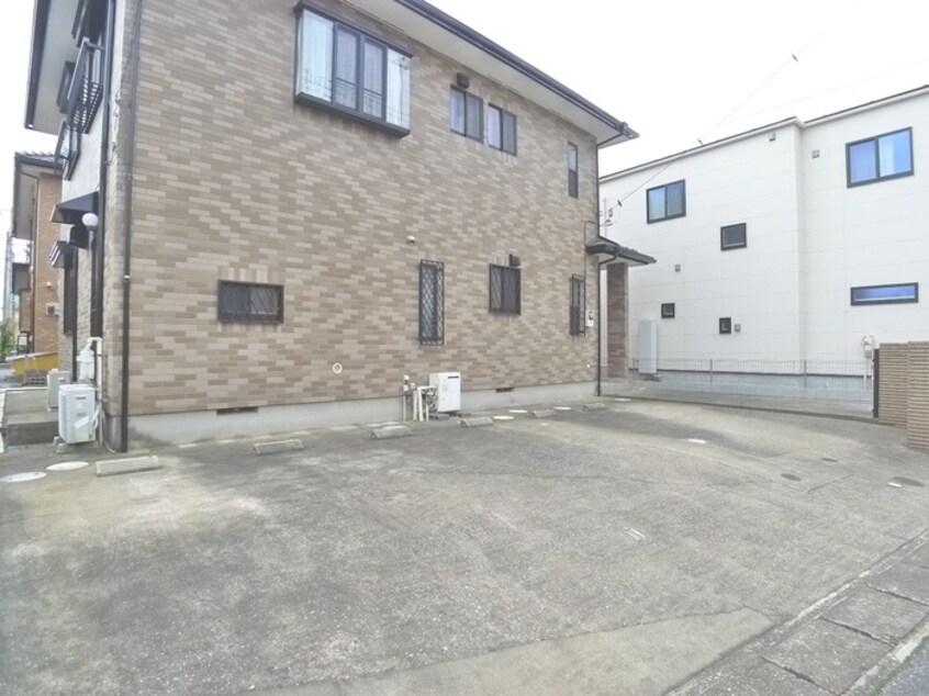 駐車場 鈴木様邸