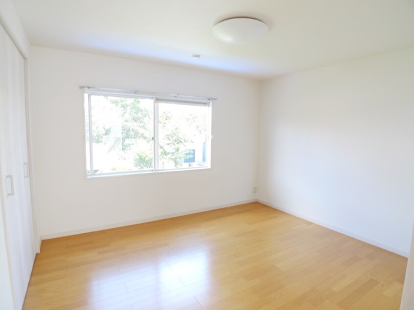 内観写真 ベッヒラインB