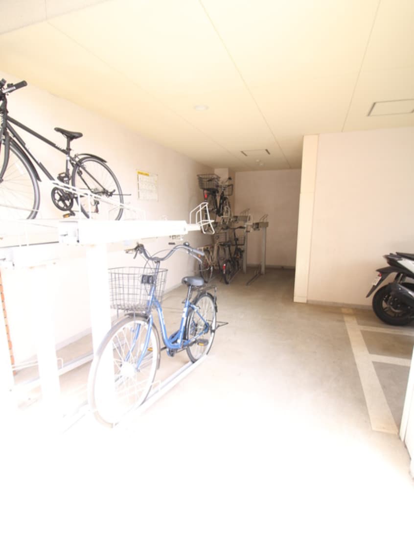 駐輪場 大倉山壱番館