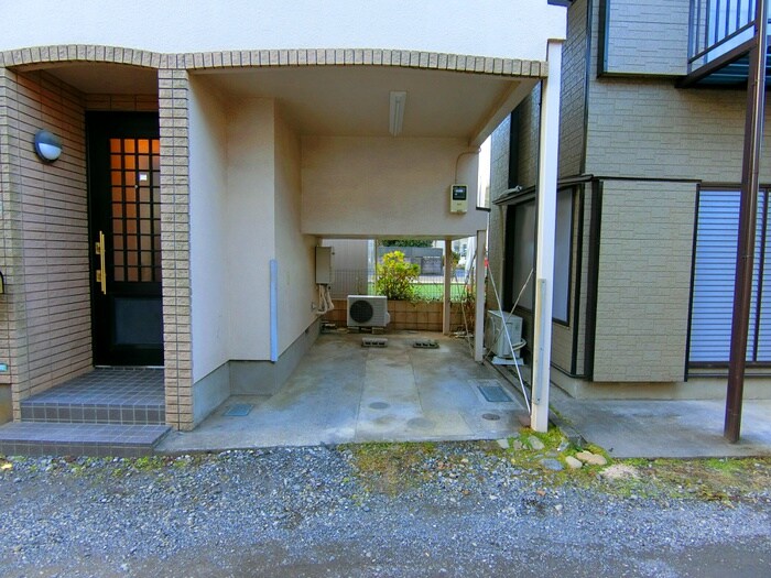 駐車場 レントハウス小手指南