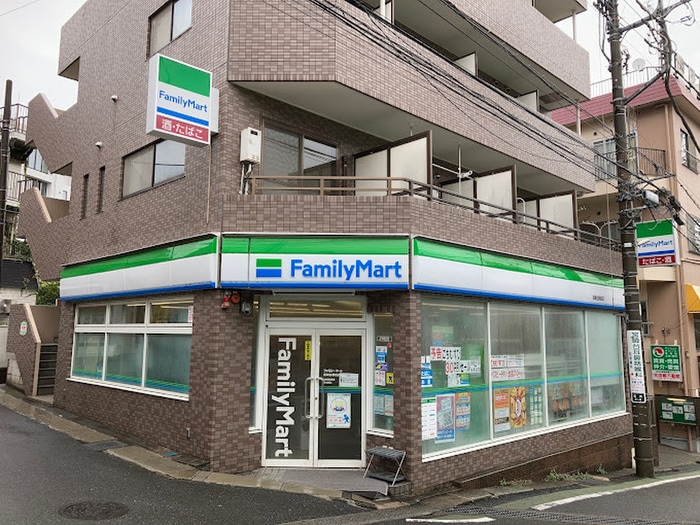 ファミリーマート宮崎台駅前店(コンビニ)まで350m FORESTA　MIYAZAKIDAI