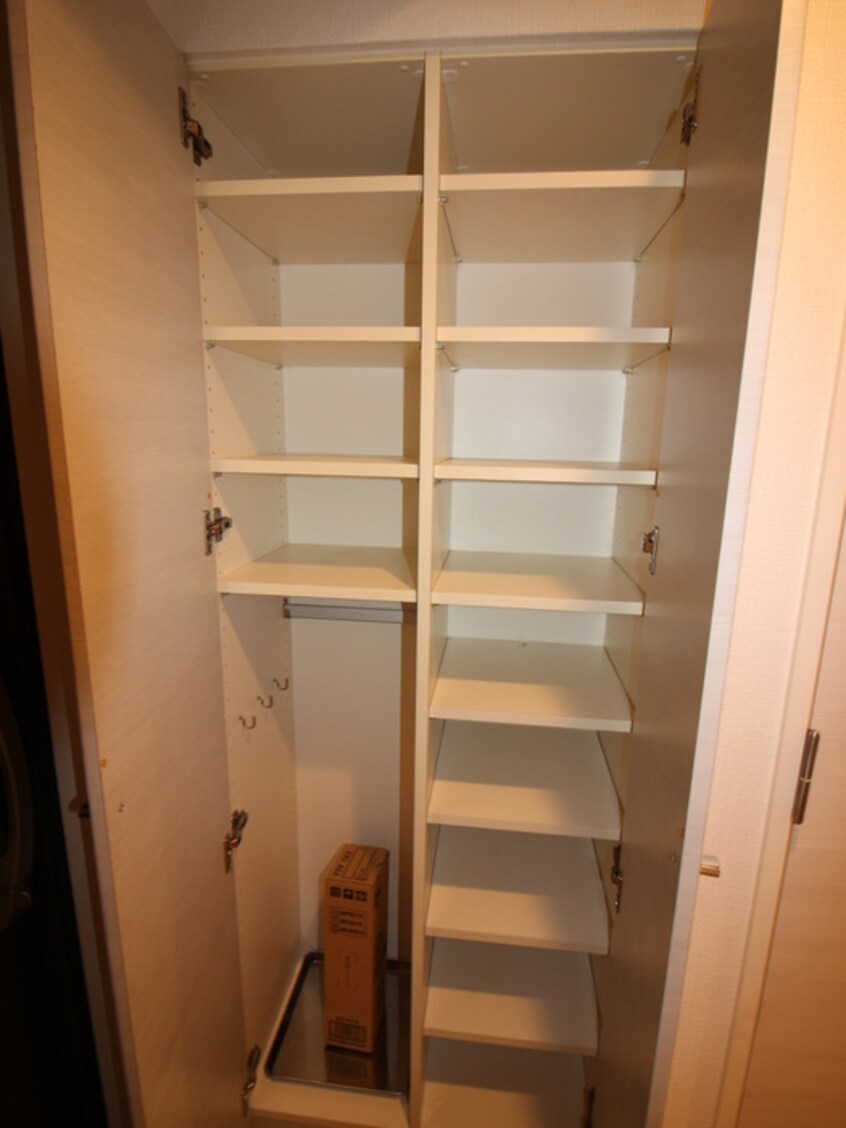 収納 千葉ポ－トイ－スト