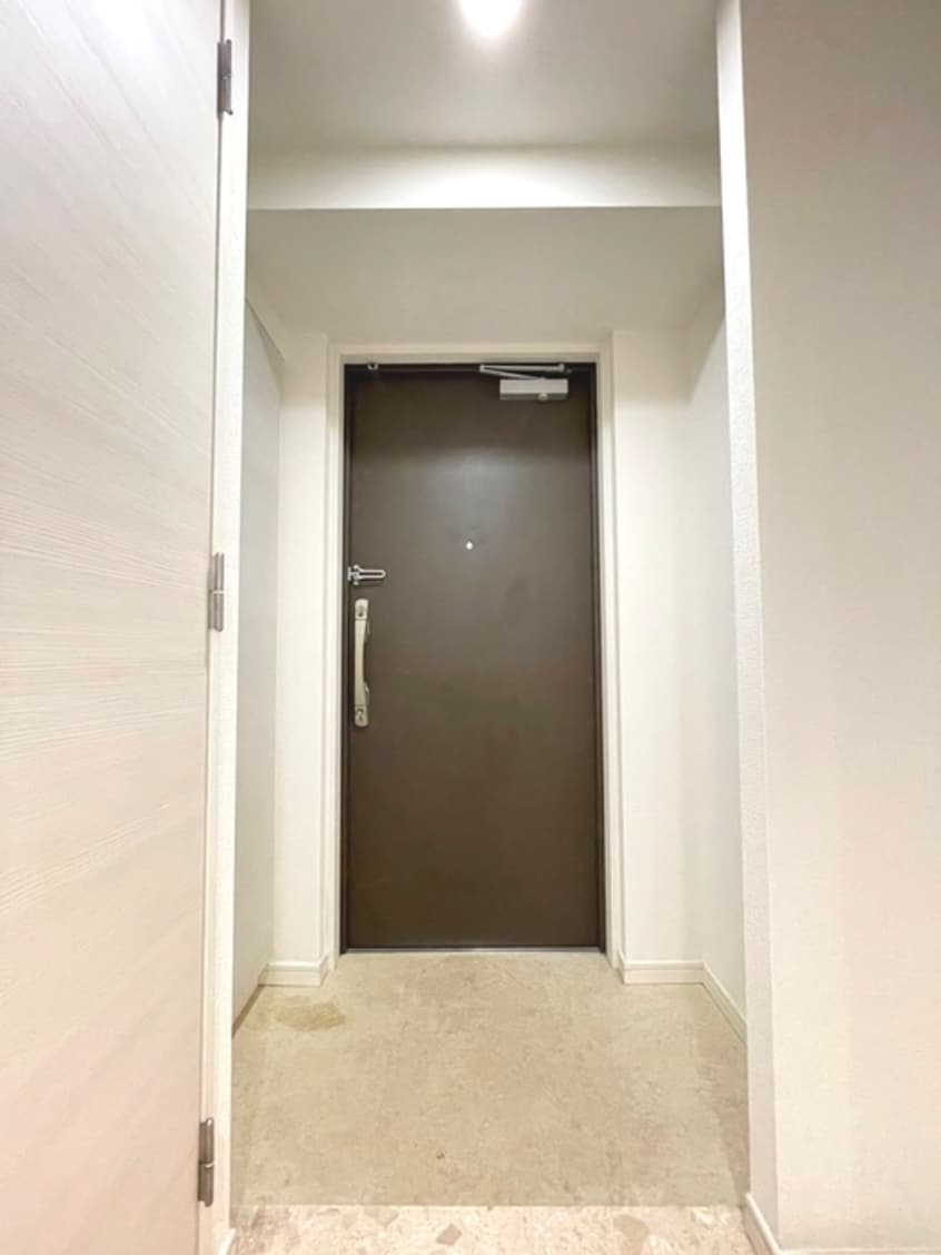 玄関 千葉ポ－トイ－スト