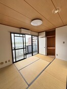 居室 カサベリヤ・フジ（302）