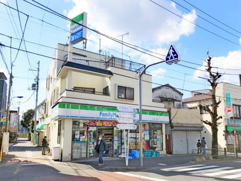 ファミリーマート上十条１丁目店(コンビニ)まで346m ＫＨ　ＨＯＵＳＥ