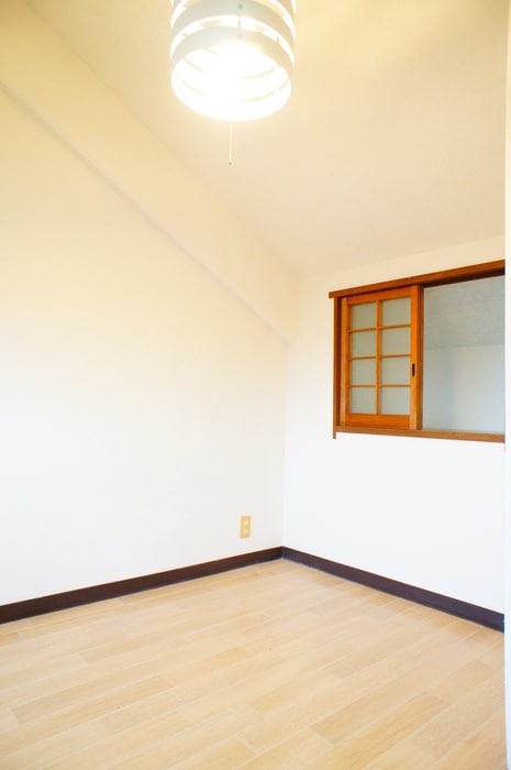 ロフト ピアチェ－レヴィ－ナ