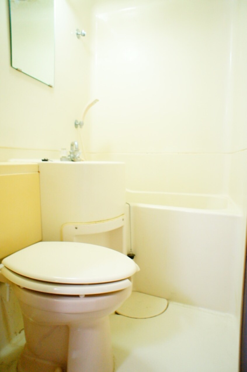 内観写真 ピアチェ－レヴィ－ナ