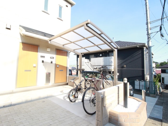 駐輪場 ヴァンベールヒルズ