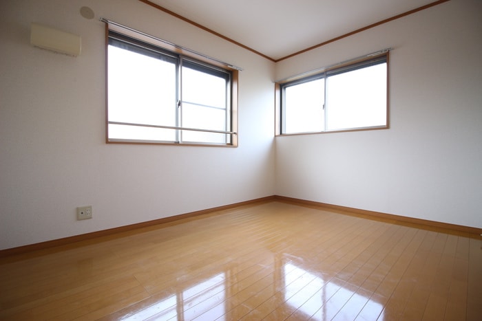 居室 ブラウンコ－トＫ