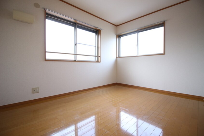 居室 ブラウンコ－トＫ