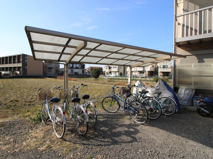 駐輪場 ブラウンコ－トＫ