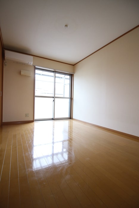 居室 ブラウンコ－トＫ