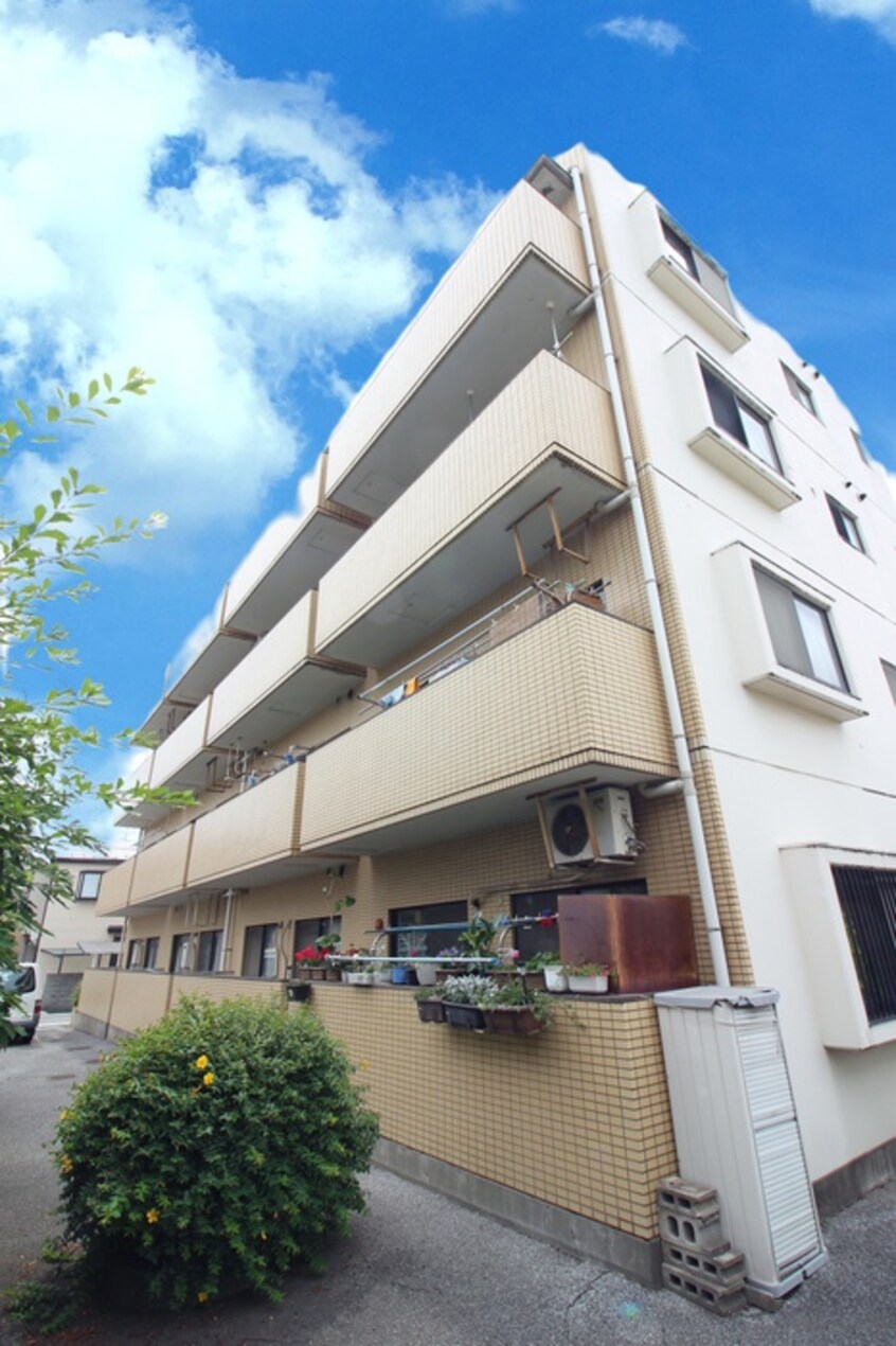 外観写真 ジュネシオン大熊１