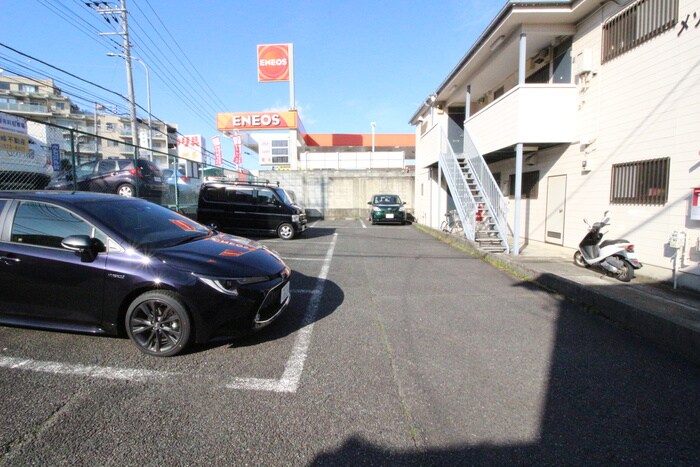 駐車場 メゾンソレイユ