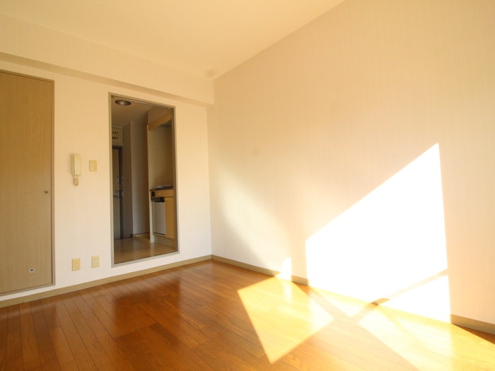 居室 アボニン　サカエ