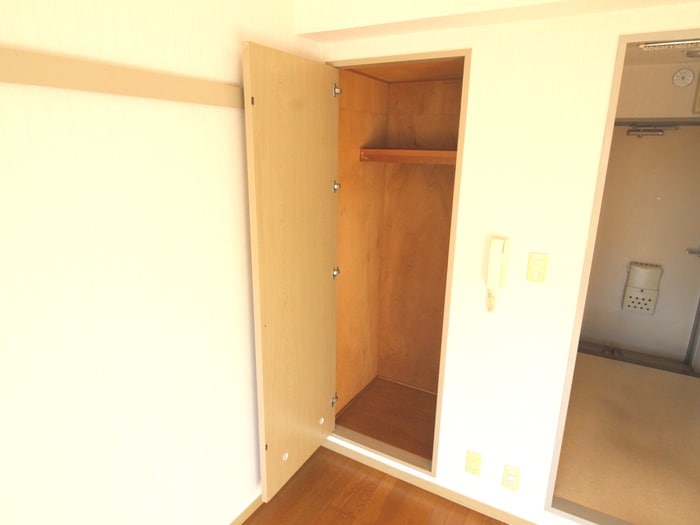 収納 アボニン　サカエ