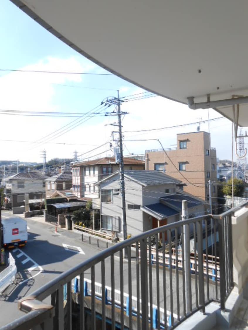 室内からの展望 サンライズ多摩