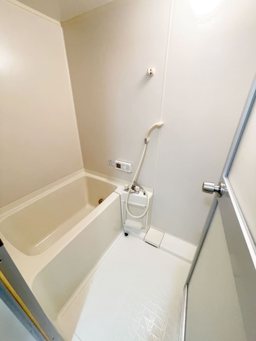 バス／シャワールーム等 フロ―ラル  アイダＣ